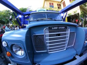 Bob Marley's Land Rover fully restored