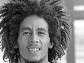 Previously unreleased concert photos of Bob Marley surface