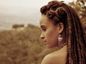 Unplugged: Kelissa