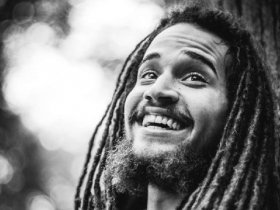 Unplugged: Keznamdi