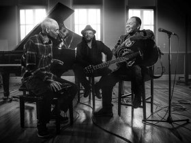 UB40 Embraces Vocal Tranquility with 'Unplugged' and 'Greatest Hits' Compilations